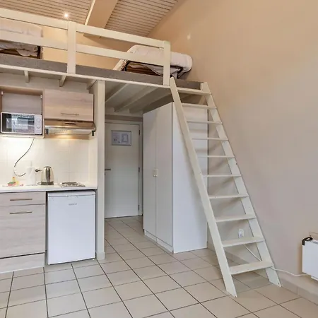 In - Student Semi-duplex With Budget Flats بيت ضيافة