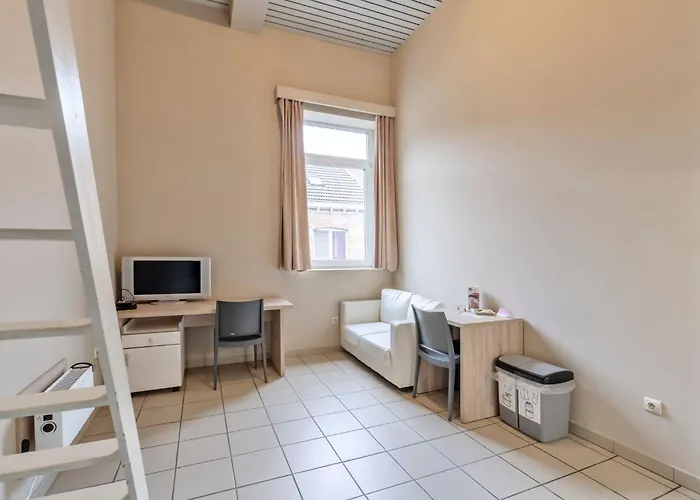 Appartamento Student Semi-duplex With Budget Flats Loviano